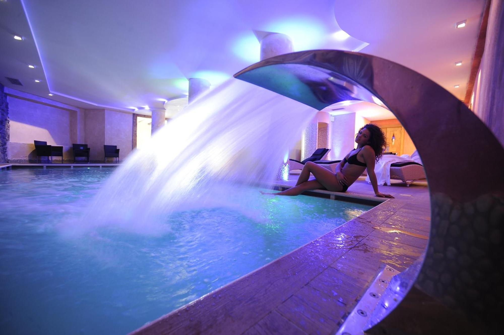 Cerana Relax Hotel Мадонна-ди-Кампильо Экстерьер фото