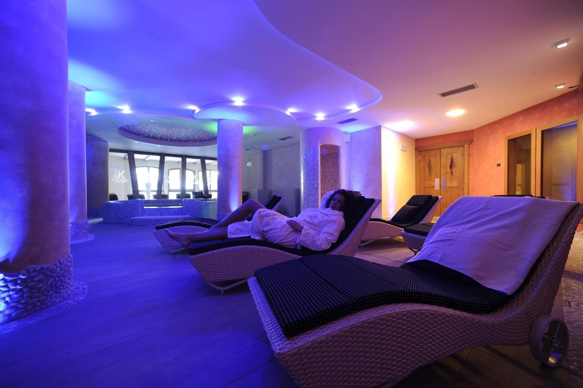 Cerana Relax Hotel Мадонна-ди-Кампильо Экстерьер фото